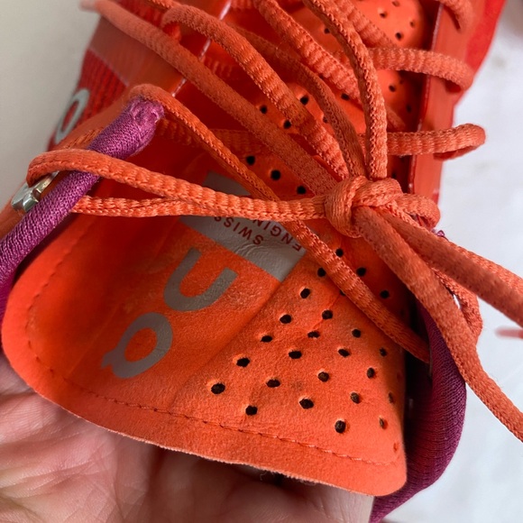 On Cloudflow Swiss Engineering Women’s Sneaker Shoes Size W 7.5 - Picture 10 of 13